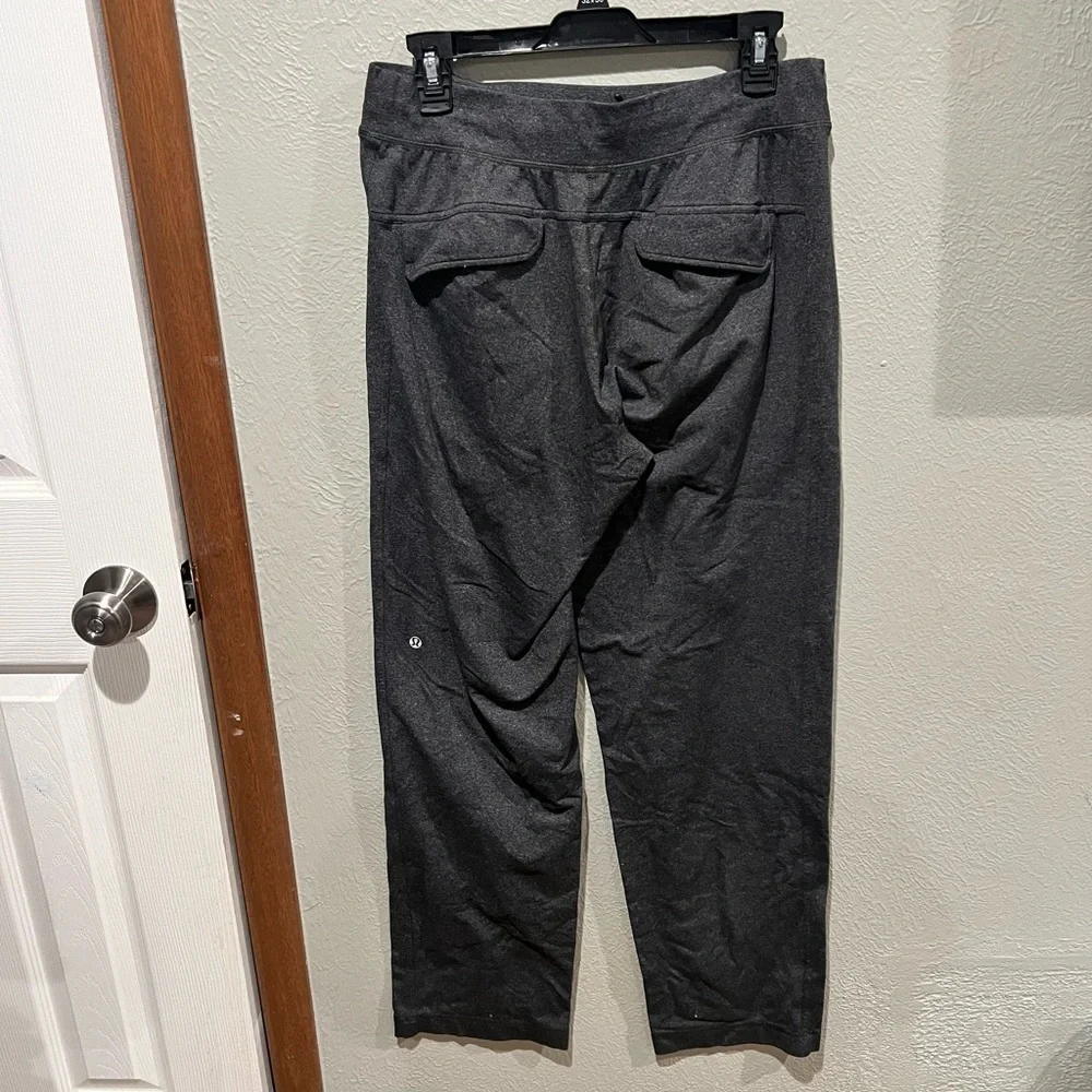 lululemon athletica Charcoal Straight Leg Pants Size M Workout Stretch Pants